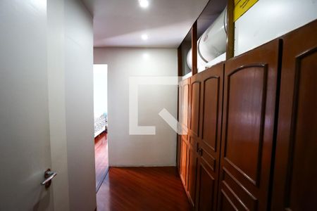 Casa à venda com 190m², 3 quartos e 3 vagas Casa à venda com 190m², 3 quartos e 3 vagassuíte