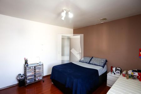 Casa à venda com 190m², 3 quartos e 3 vagas Casa à venda com 190m², 3 quartos e 3 vagasquarto 2