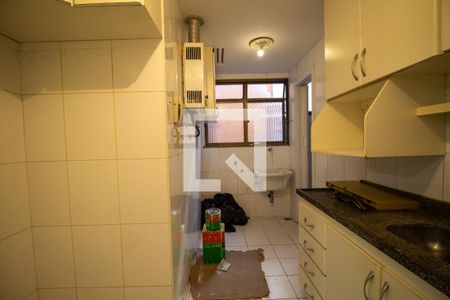 Apartamento para alugar com 110m², 2 quartos e 2 vagas Apartamento para alugar com 110m², 2 quartos e 2 vagasCozinha e Área de Serviço