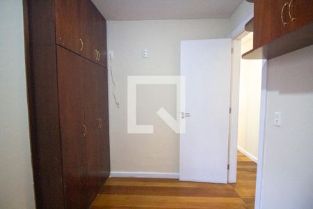 Apartamento para alugar com 110m², 2 quartos e 2 vagas Apartamento para alugar com 110m², 2 quartos e 2 vagasQuarto