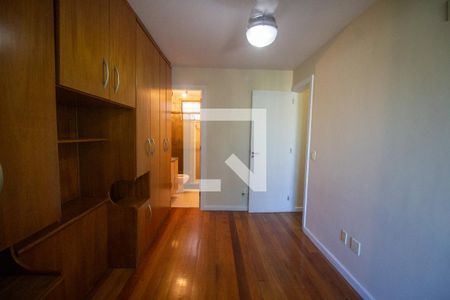 Apartamento para alugar com 110m², 2 quartos e 2 vagas Apartamento para alugar com 110m², 2 quartos e 2 vagasSuíte