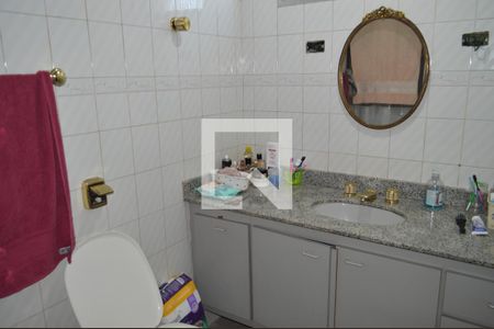 Apartamento à venda com 87m², 2 quartos e sem vagaBanheiro