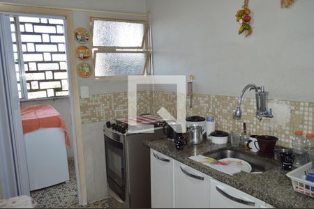 Apartamento à venda com 87m², 2 quartos e sem vagaCozinha