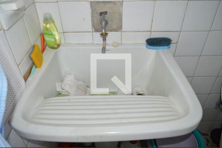 Apartamento à venda com 87m², 2 quartos e sem vagaBanheiro de serviço