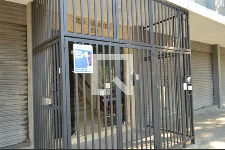 Apartamento à venda com 87m², 2 quartos e sem vagaFachada + Plaquinha