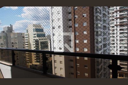 Apartamento à venda com 202m², 4 quartos e 2 vagasVista Quarto 2
