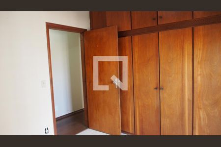 Apartamento à venda com 202m², 4 quartos e 2 vagasQuarto 2