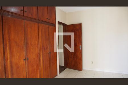 Apartamento à venda com 202m², 4 quartos e 2 vagasQuarto 1
