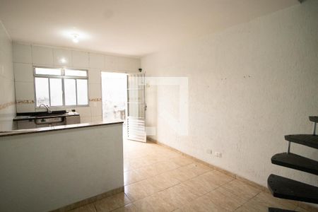 Sala/Cozinha de casa para alugar com 1 quarto, 45m² em Vila Gustavo, São Paulo