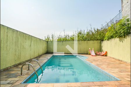 Casa de condomínio à venda com 157m², 3 quartos e 2 vagasÁrea comum - Piscina