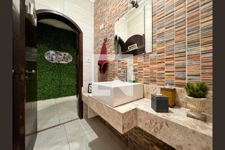 Casa à venda com 230m², 4 quartos e 3 vagasLavabo