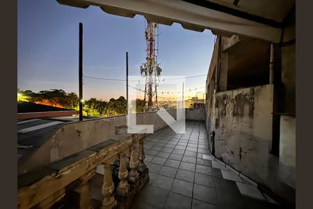 Casa à venda com 230m², 4 quartos e 3 vagasVaranda Suíte