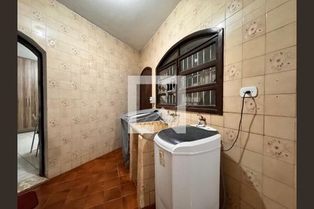 Casa à venda com 230m², 4 quartos e 3 vagasLavanderia