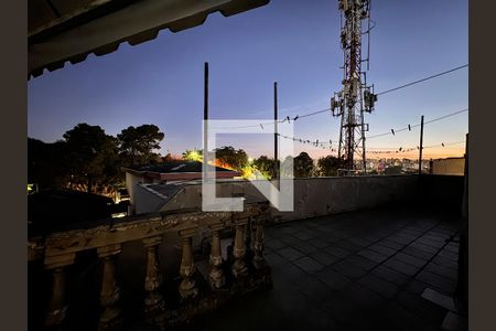Casa à venda com 230m², 4 quartos e 3 vagasVaranda Suíte