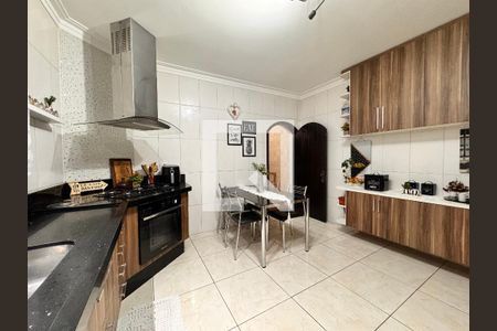 Casa à venda com 230m², 4 quartos e 3 vagasCozinha