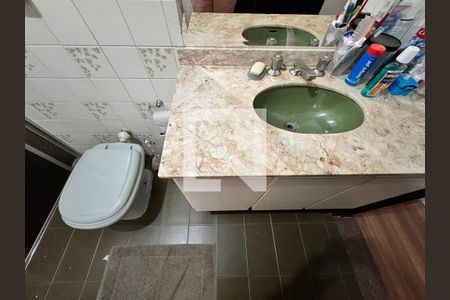 Casa à venda com 230m², 4 quartos e 3 vagasBanheiro