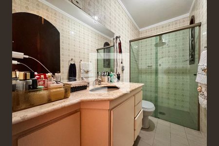 Casa à venda com 230m², 4 quartos e 3 vagasBanheiro da Suíte