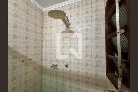 Casa à venda com 230m², 4 quartos e 3 vagasBanheiro da Suíte