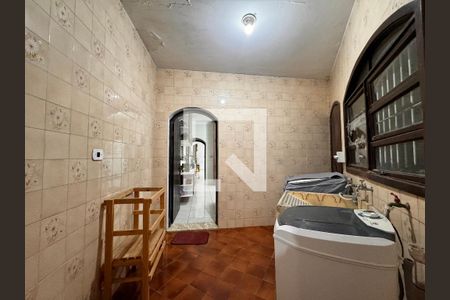 Casa à venda com 230m², 4 quartos e 3 vagasLavanderia