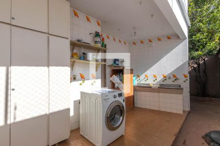 Casa à venda com 315m², 4 quartos e 4 vagasÁrea de Serviço