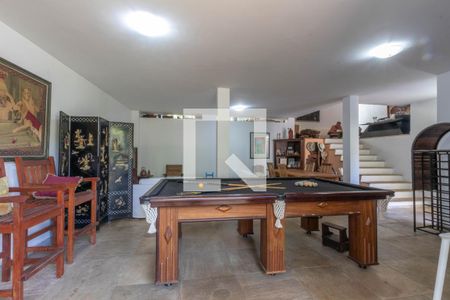 Sala de casa à venda com 4 quartos, 315m² em Comiteco, Belo Horizonte