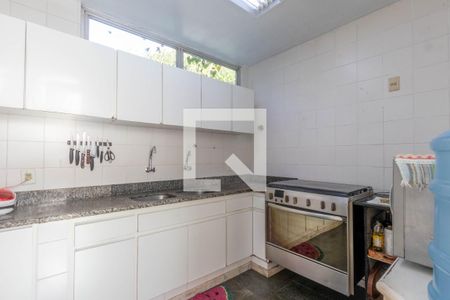 Casa à venda com 315m², 4 quartos e 4 vagasCozinha