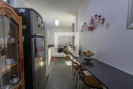 Casa à venda com 315m², 4 quartos e 4 vagasCozinha