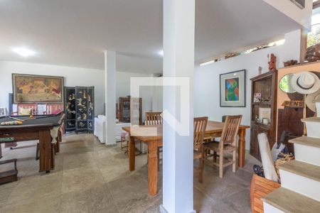 Sala de casa à venda com 4 quartos, 315m² em Comiteco, Belo Horizonte