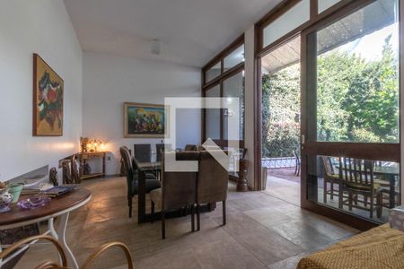 Sala de casa à venda com 4 quartos, 315m² em Comiteco, Belo Horizonte