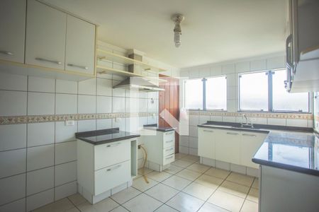 Cozinha de casa para alugar com 4 quartos, 241m² em Saúde, São Paulo