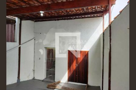 Casa à venda com 3 quartos, 250m² em Vila Mazzei, São Paulo
