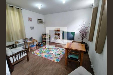 Casa à venda com 3 quartos, 250m² em Vila Mazzei, São Paulo