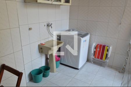 Casa à venda com 65m², 2 quartos e sem vagaÁrea de Serviço