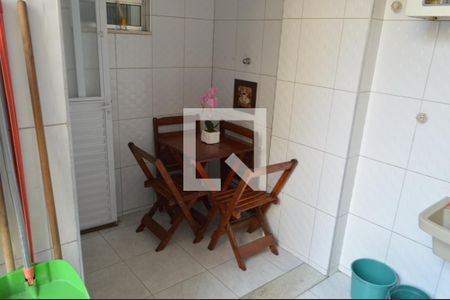 Casa à venda com 65m², 2 quartos e sem vagaÁrea de Serviço