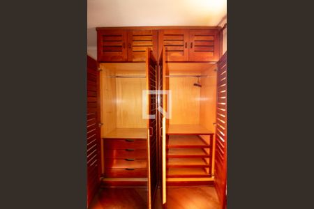 Apartamento para alugar com 66m², 3 quartos e 1 vagaQuarto 2 - Armários