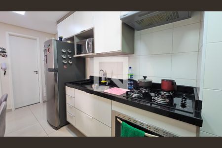 Cozinha de apartamento à venda com 2 quartos, 34m² em Jurubatuba, São Paulo
