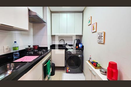Cozinha de apartamento à venda com 2 quartos, 34m² em Jurubatuba, São Paulo