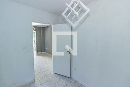 Quarto 1 de apartamento para alugar com 2 quartos, 60m² em Marechal Hermes, Rio de Janeiro