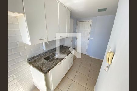 Apartamento à venda com 78m², 3 quartos e 1 vagaCozinha e Área de Serviço