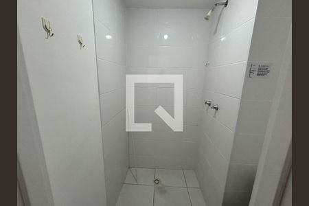 Banheiro de apartamento para alugar com 1 quarto, 39m² em Irajá, Rio de Janeiro