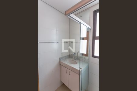 Apartamento à venda com 120m², 2 quartos e 2 vagasBanheiro Social