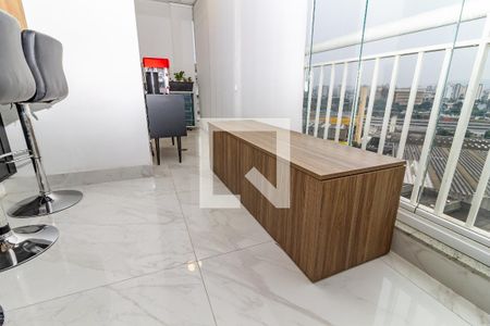 Apartamento para alugar com 100m², 2 quartos e 2 vagasVaranda 