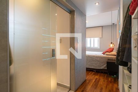 Apartamento à venda com 157m², 2 quartos e sem vagaSuíte 1 - Closet