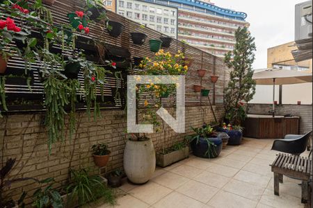 Apartamento à venda com 157m², 2 quartos e sem vagaVaranda da Suíte 1 e da Sala