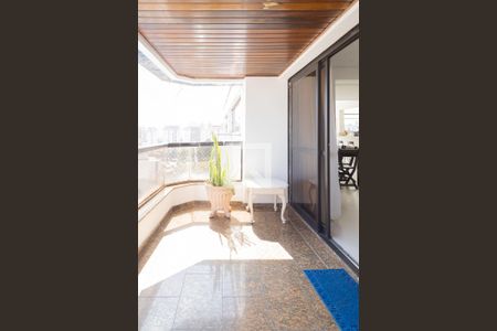 Apartamento à venda com 306m², 3 quartos e 4 vagasSacada - Cobertura