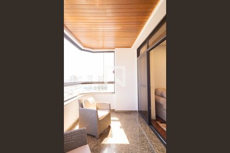 Apartamento à venda com 306m², 3 quartos e 4 vagasSacada