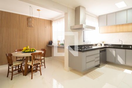 Apartamento à venda com 306m², 3 quartos e 4 vagasCopa