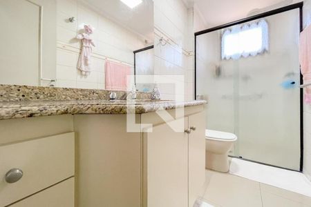 Apartamento à venda com 306m², 3 quartos e 4 vagasBanheiro - Suíte 2