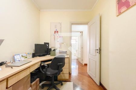 Apartamento à venda com 306m², 3 quartos e 4 vagasEscritório