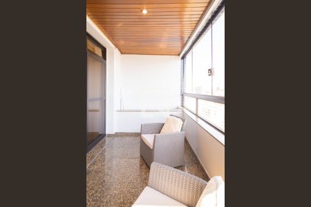 Sacada de apartamento à venda com 3 quartos, 306m² em Nova Petrópolis, São Bernardo do Campo